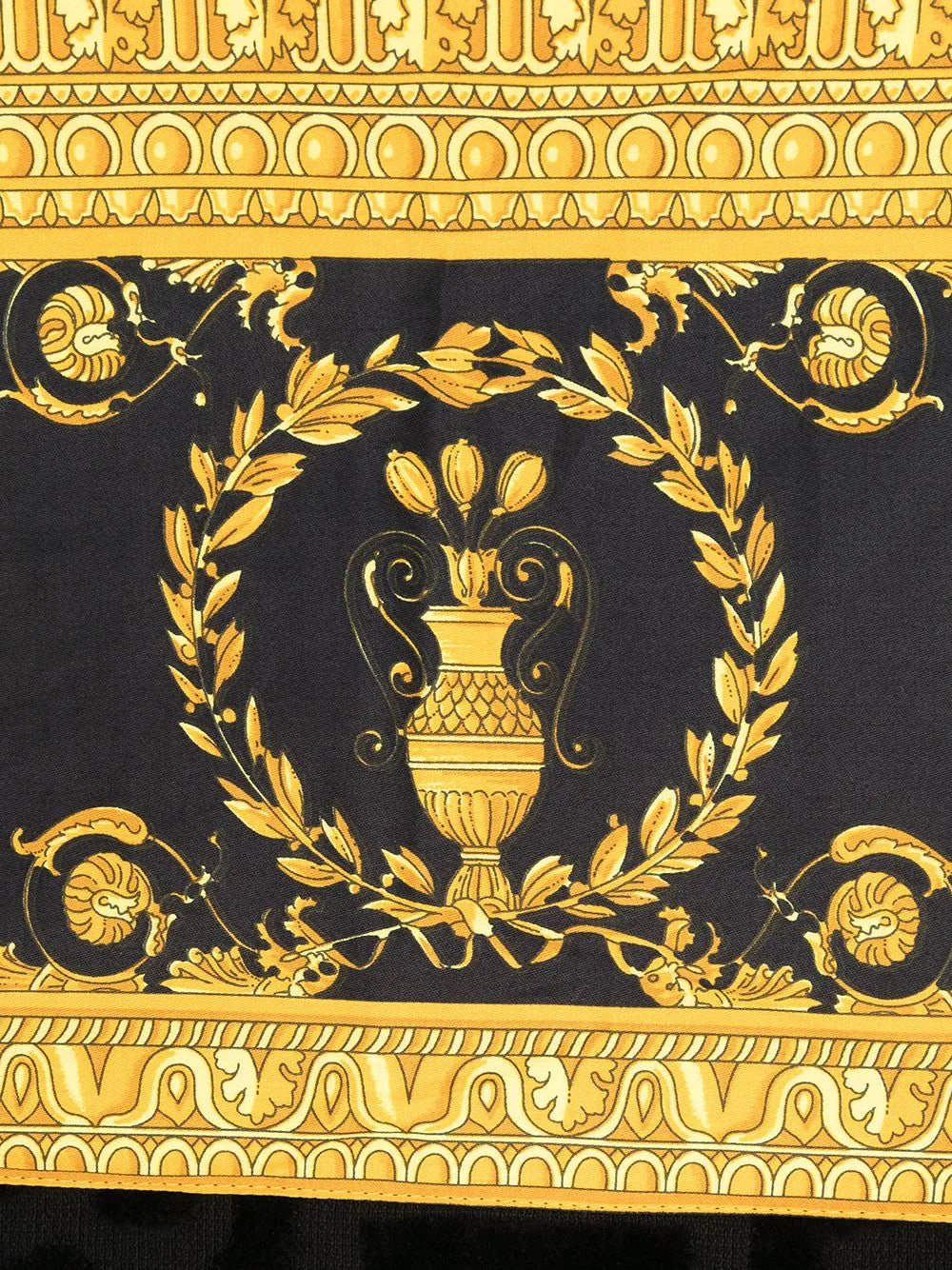 Versace Black I Love Baroque Trim Beach Towel