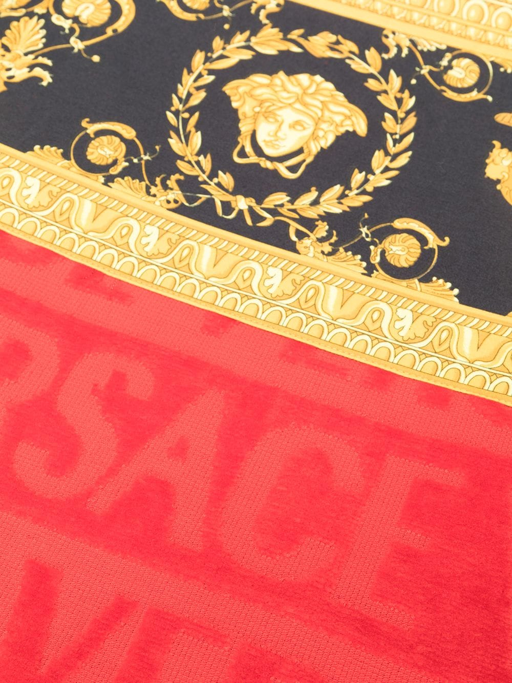 Versace towel red new arrivals